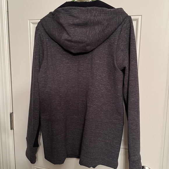 Women’s Athleta Zip Up Jacket. Size Large - Picture 6 of 8
